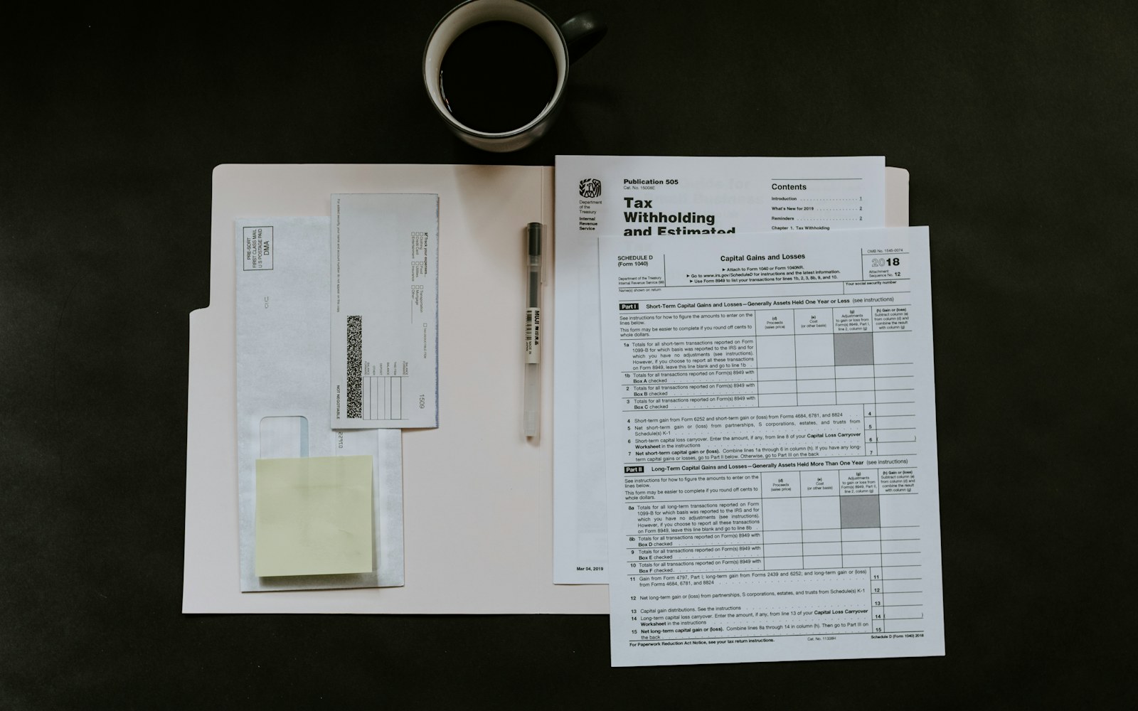 Photographie réelle liée à Faux RIB : installer un double contrôle de paiement